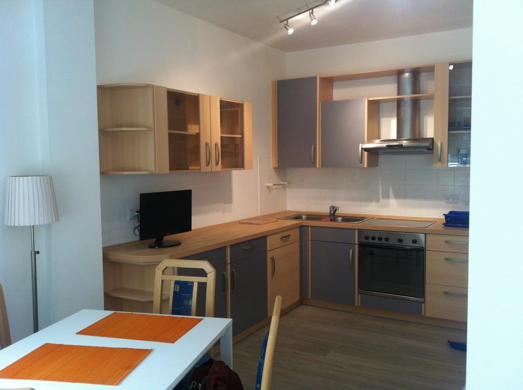 Apartamento Casa Laurino In Centro A Bozen Habitación foto